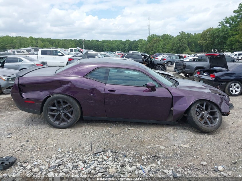 DODGE CHALLENGER - zdjecie 13