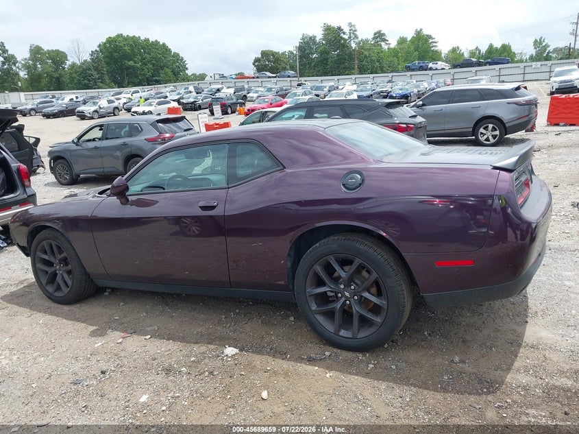 DODGE CHALLENGER - zdjecie 14