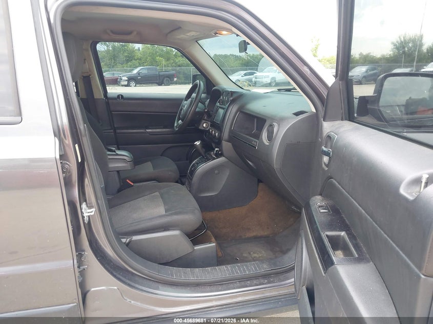 2014 JEEP PATRIOT auction photo 5