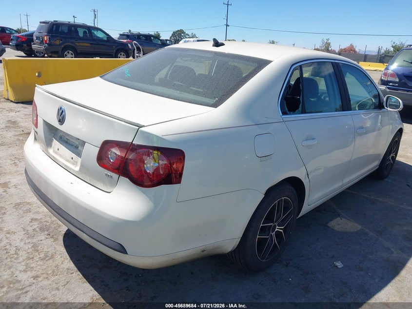 2009 VOLKSWAGEN JETTA auction photo 4