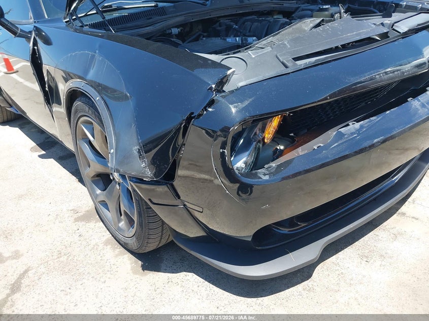 2015 Dodg Challenger R/T VIN: 2C3TDZAT3FH717709 Lot: 45689775