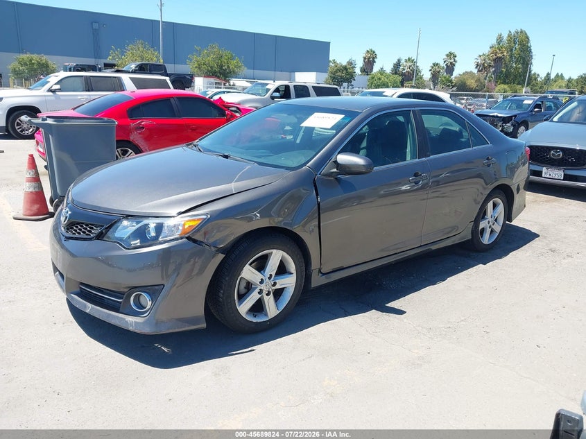 2013 Toyota Camry, Front End, IAAI, VIN 4T1BF1FK8DU289743 — photo 2