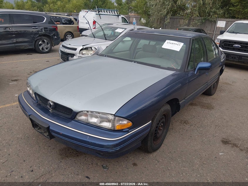 1995 PONTIAC BONNEVILLE auction photo 2