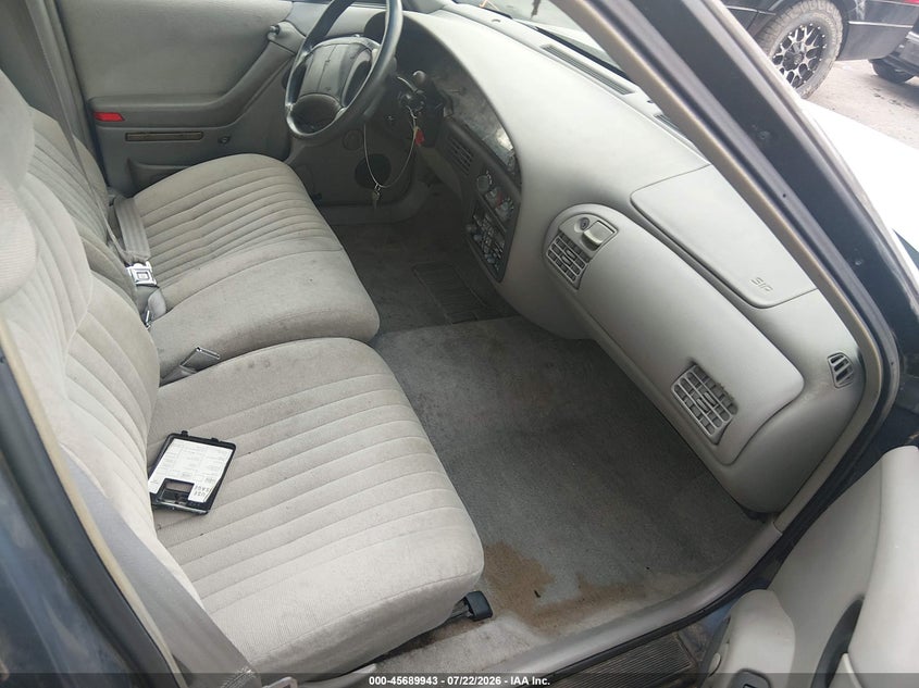 1995 PONTIAC BONNEVILLE auction photo 5