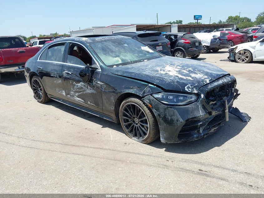 2022 MERCEDES-BENZ S 580 — zdjęcie z aukcji