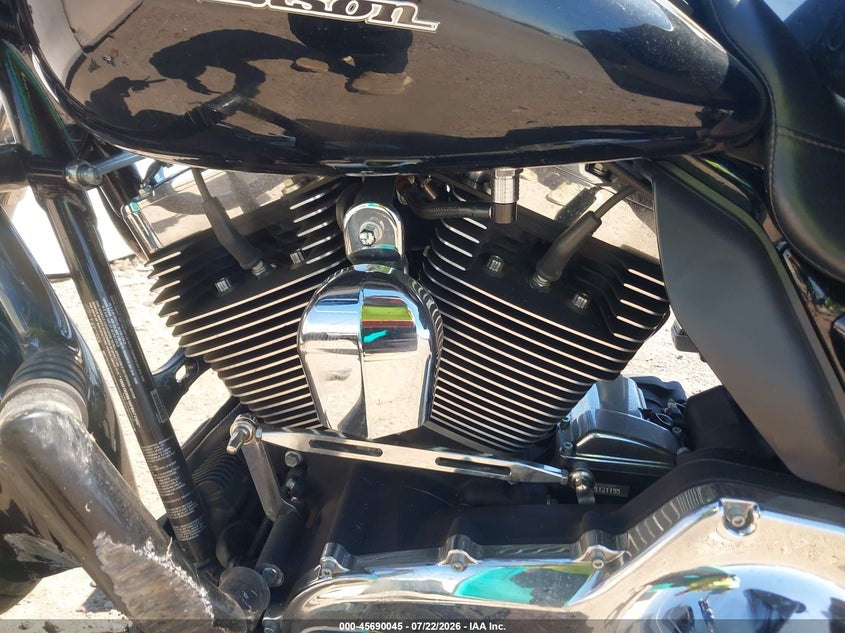 2015 HARLEY-DAVIDSON STREET GLIDE SPORT_BIKE 2