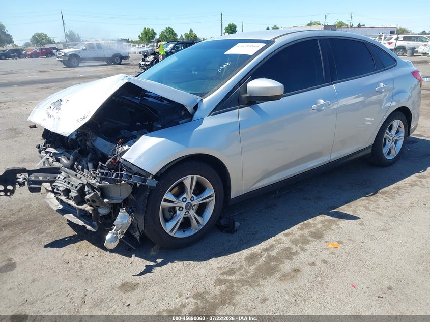 Vin: 1fahp3f23cl452848, lot: 46188667, ford focus se 20122