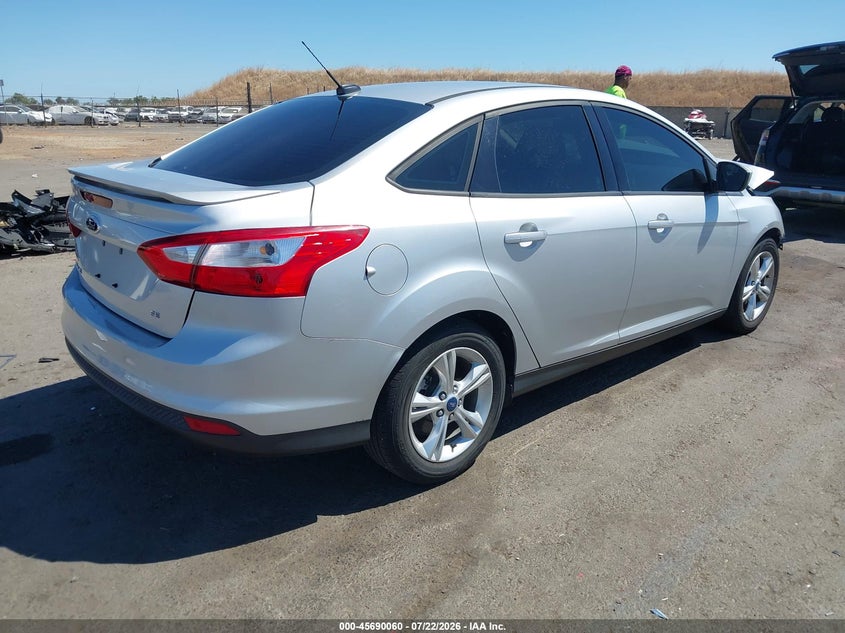 Vin: 1fahp3f23cl452848, lot: 46188667, ford focus se 20124
