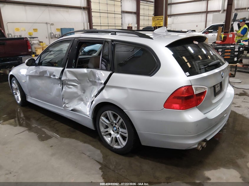 2007 BMW 328XI auction photo 3