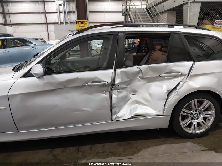 2007 BMW 328XI auction photo 6