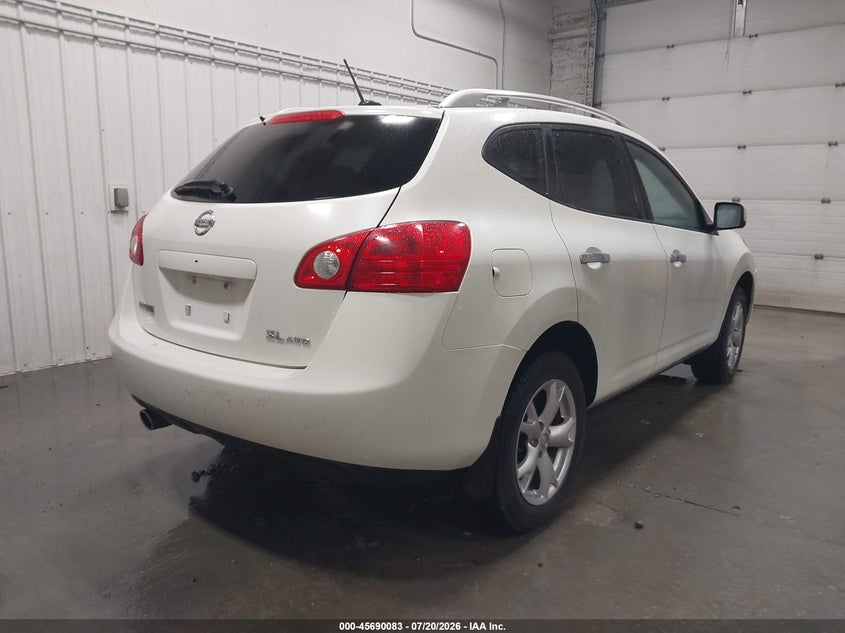 2010 NISSAN ROGUE auction photo 4