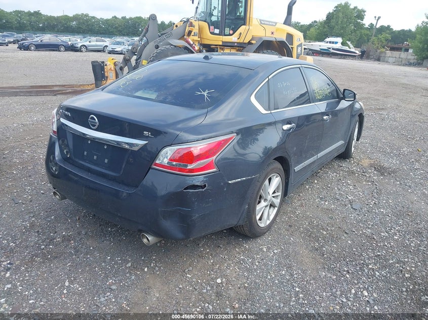 2015 NISSAN ALTIMA auction photo 4