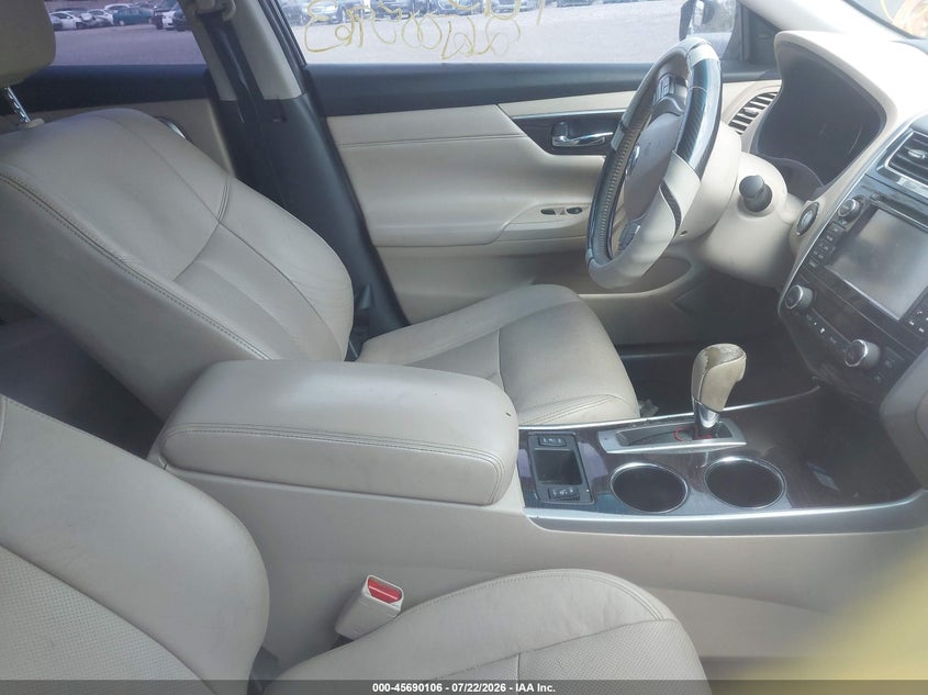 2015 NISSAN ALTIMA auction photo 5