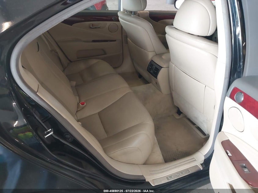 2007 LEXUS LS 460 auction photo 8