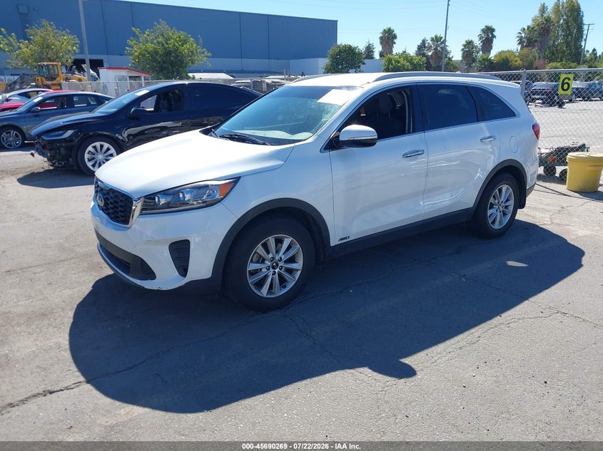 2019 Kia Sorento 2.4L Lx, Rear, IAAI, VIN 5XYPGDA31KG573710 — photo 2