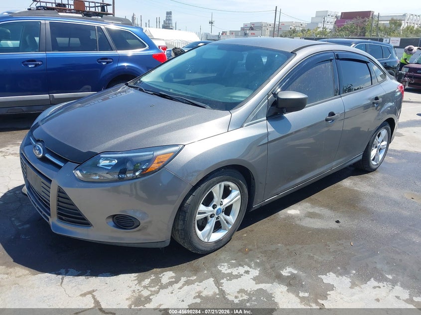 Vin: 1fahp3e29cl273635, lot: 46188891, ford focus s 20122