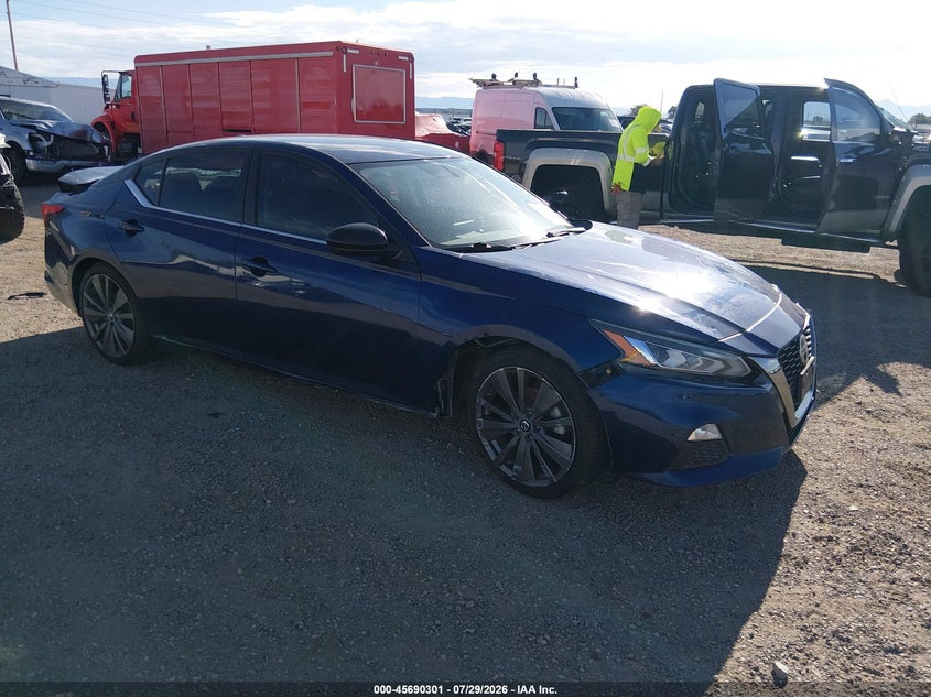 2019 NISSAN ALTIMA auction photo 1