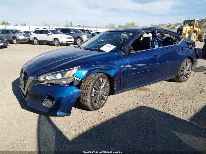 2019 NISSAN ALTIMA auction photo 2