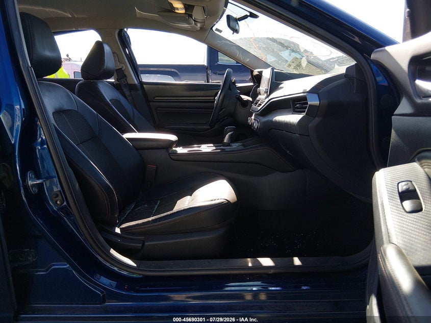 2019 NISSAN ALTIMA auction photo 5