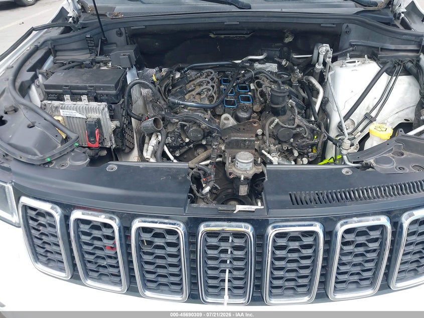 2017 JEEP GRAND CHEROKEE auction photo 6