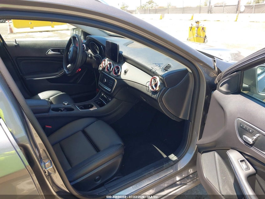 2020 MERCEDES-BENZ GLA 250 auction photo 5