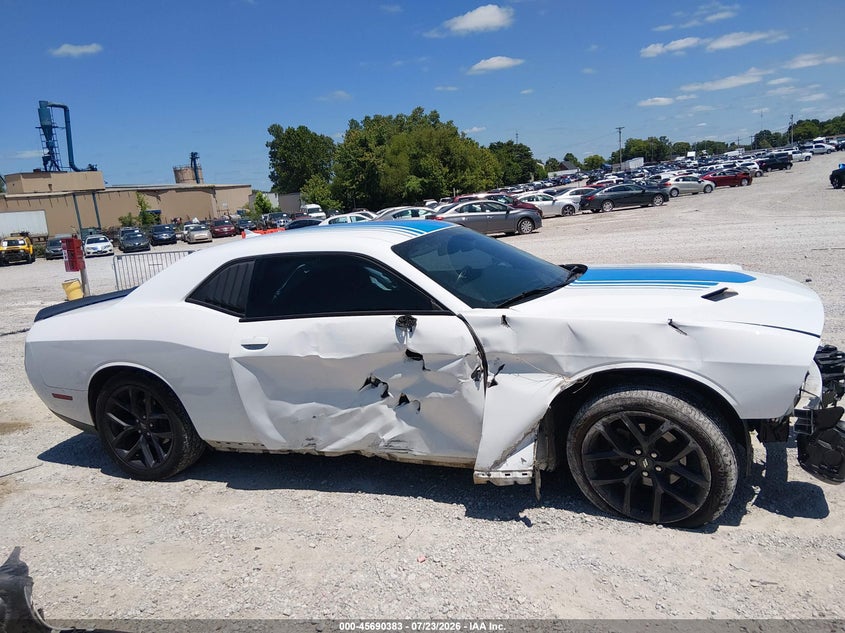DODGE CHALLENGER - zdjęcie 14
