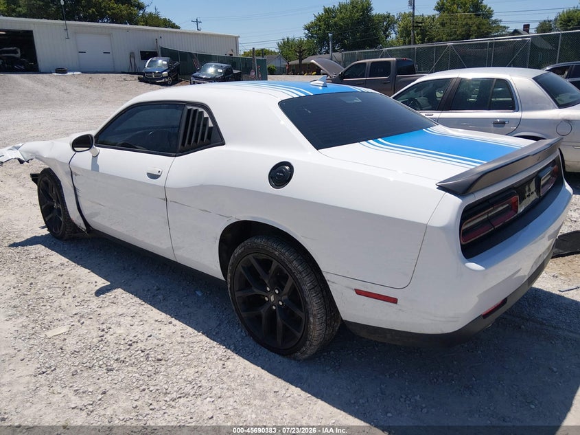 DODGE CHALLENGER - zdjęcie 3