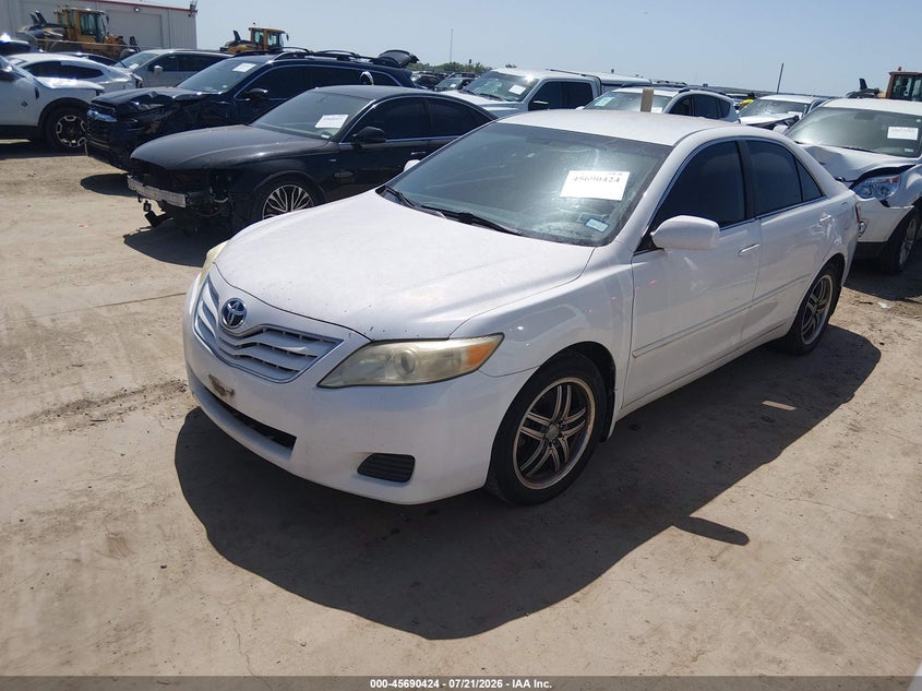 2011 TOYOTA CAMRY auction photo 2