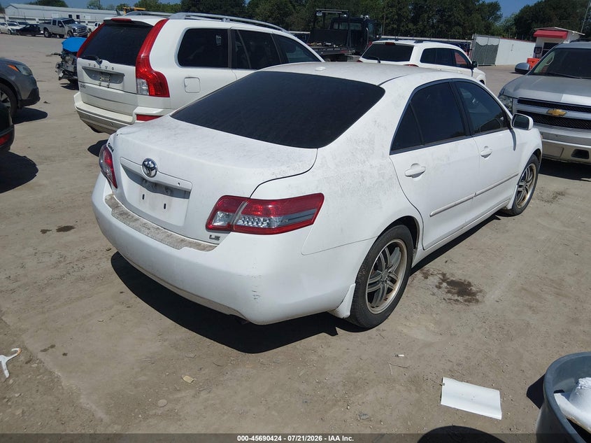 2011 TOYOTA CAMRY auction photo 4