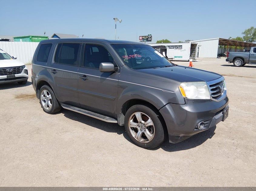 2015 HONDA PILOT auction photo 1
