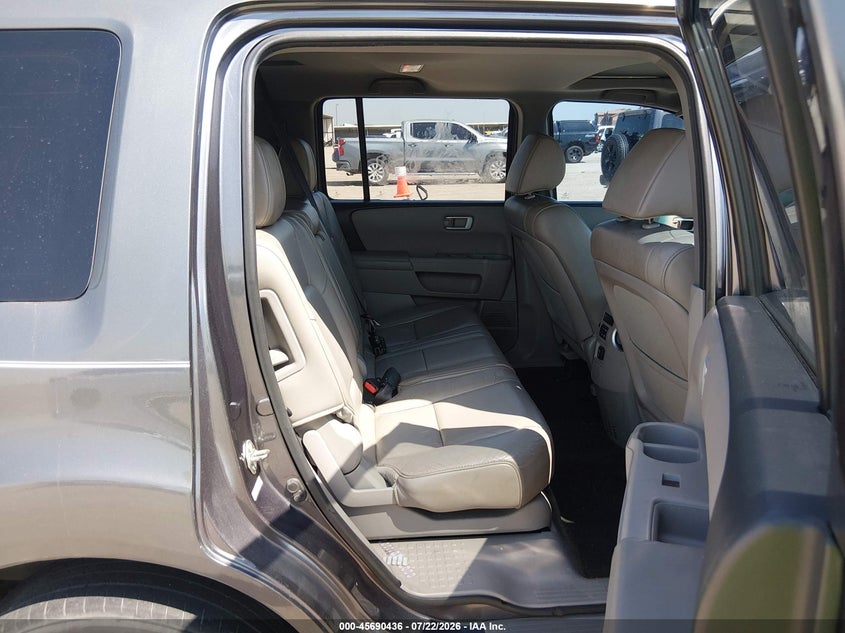 2015 HONDA PILOT auction photo 8