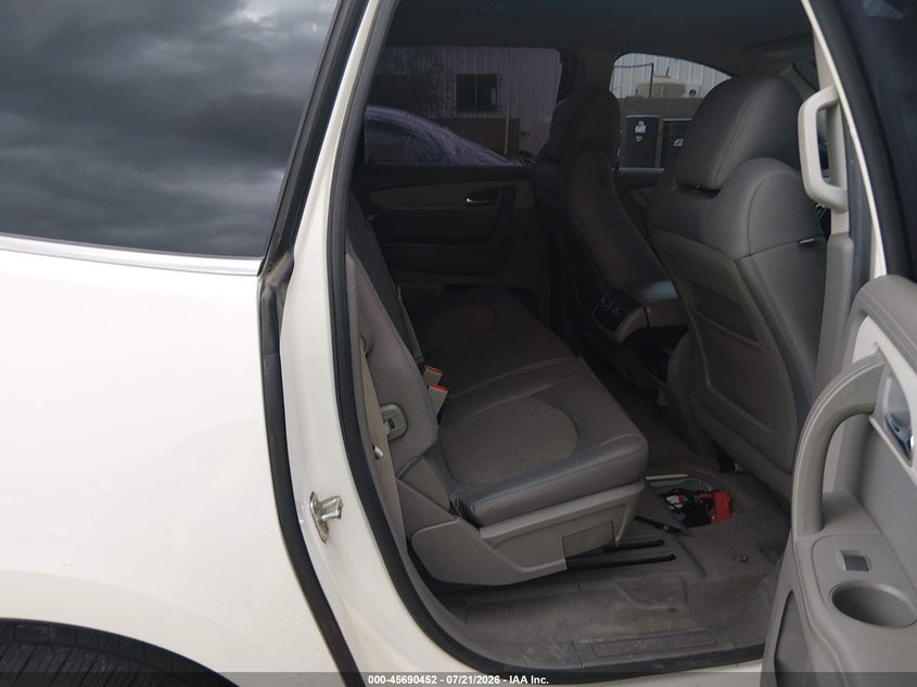 2015 CHEVROLET TRAVERSE auction photo 8