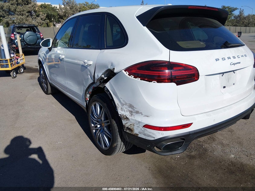 2017 Porsche Cayenne Platinum Edition VIN: WP1AA2A27HKA84264 Lot: 45690463