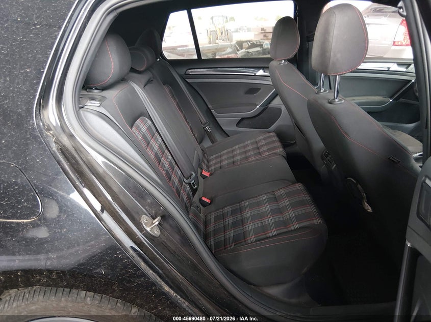 2017 VOLKSWAGEN GOLF GTI auction photo 8
