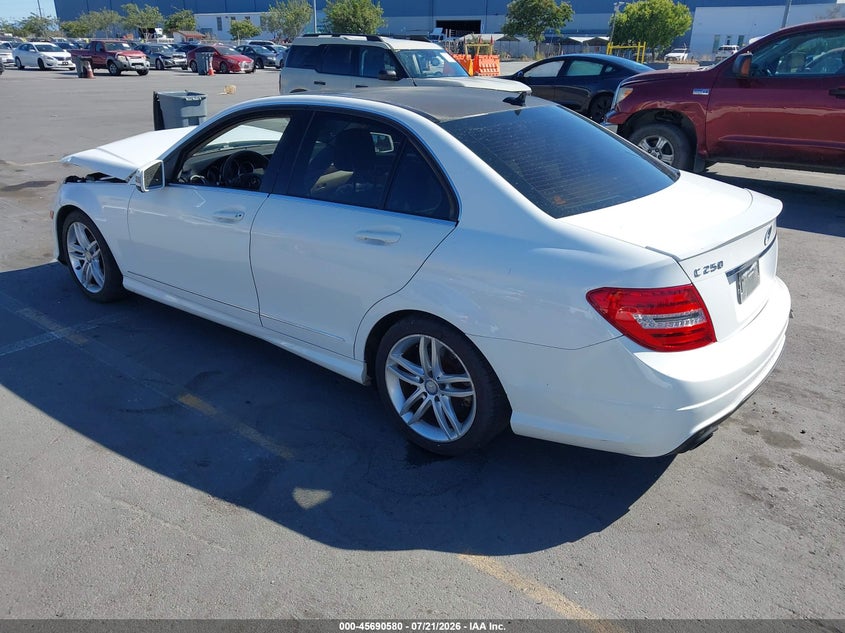 2013 MERCEDES-BENZ C 250 auction photo 3
