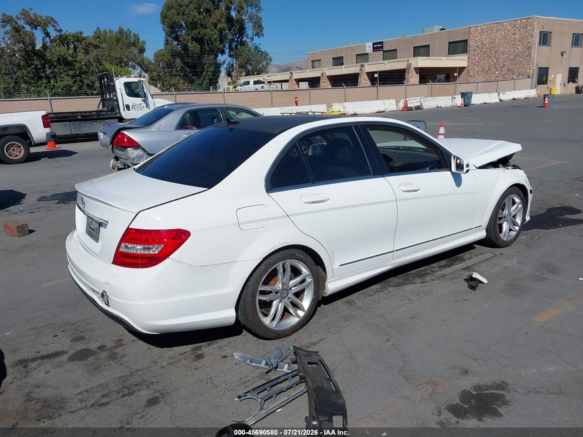 2013 MERCEDES-BENZ C 250 auction photo 4