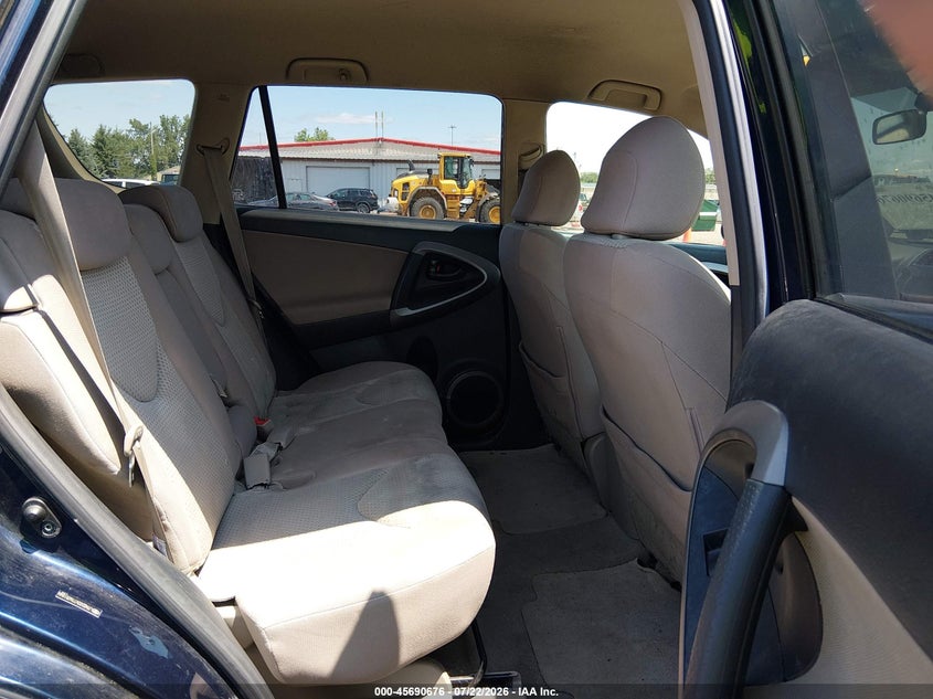 2007 TOYOTA RAV4 auction photo 8