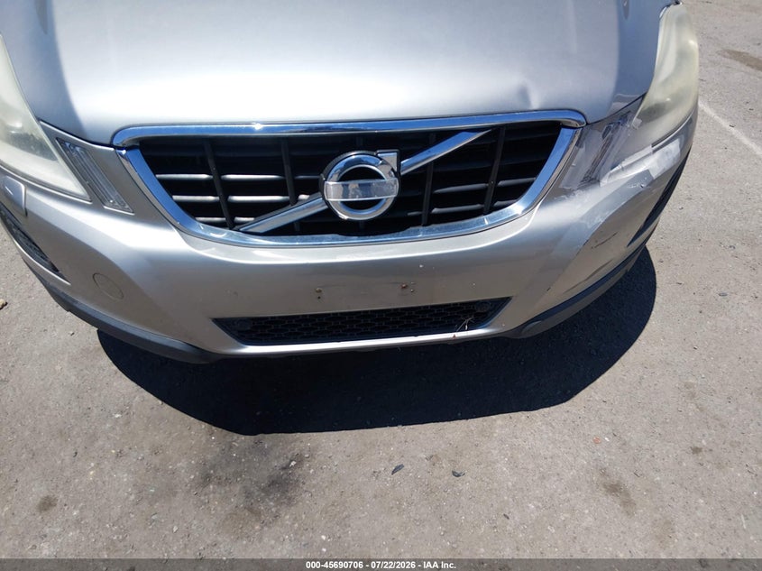 VOLVO XC60 2012 VIN YV4902DZ4C2318771
