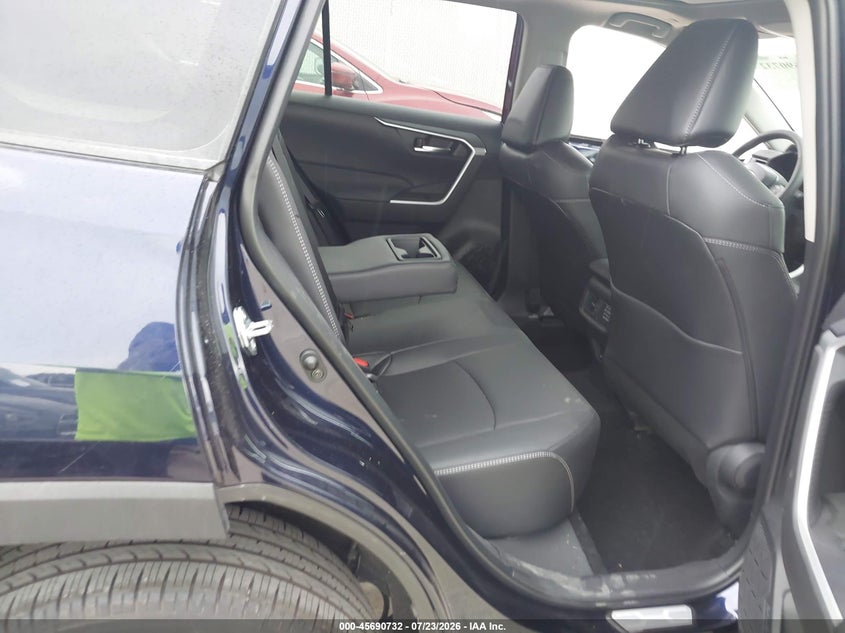 2025 TOYOTA RAV4 auction photo 8