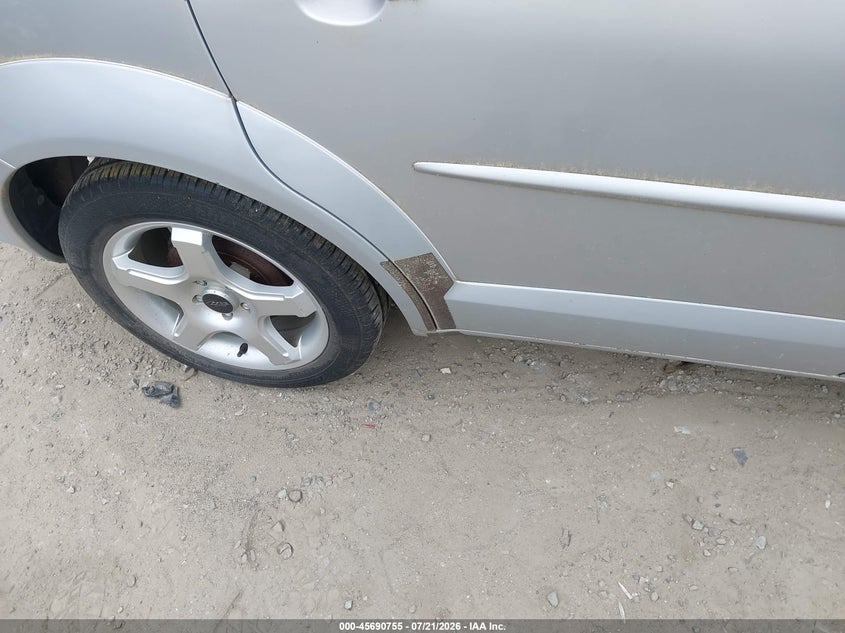 2005 PONTIAC VIBE auction photo 5