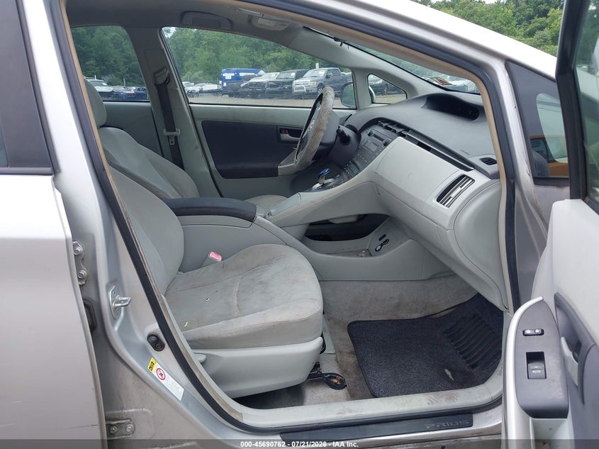 2010 TOYOTA PRIUS auction photo 5