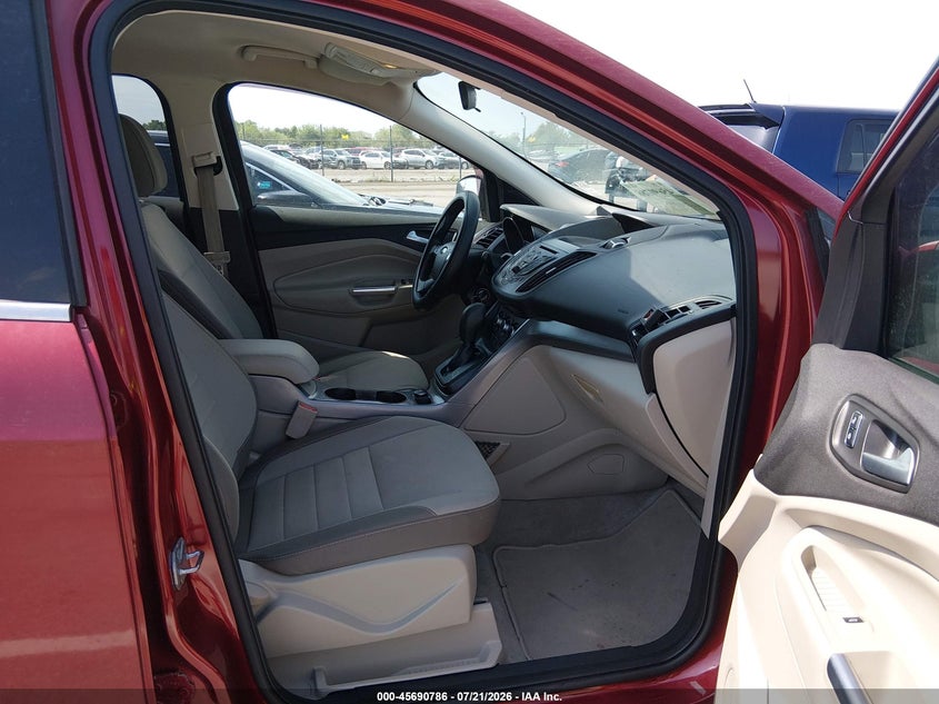 2016 FORD ESCAPE auction photo 5