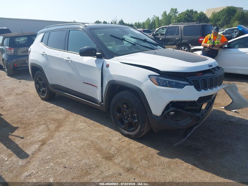 2023 JEEP COMPASS auction photo 1