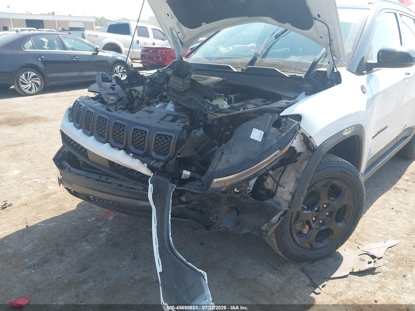 2023 JEEP COMPASS auction photo 6
