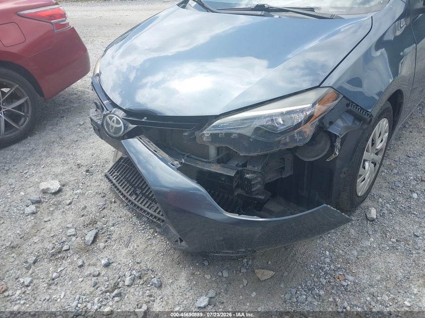 2017 TOYOTA COROLLA auction photo 6