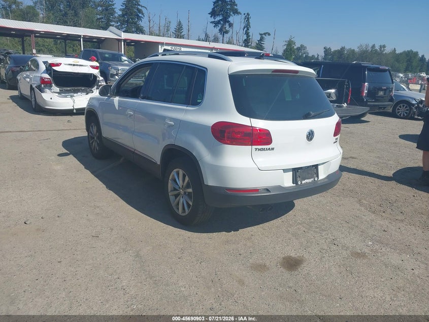 2017 VOLKSWAGEN TIGUAN auction photo 3