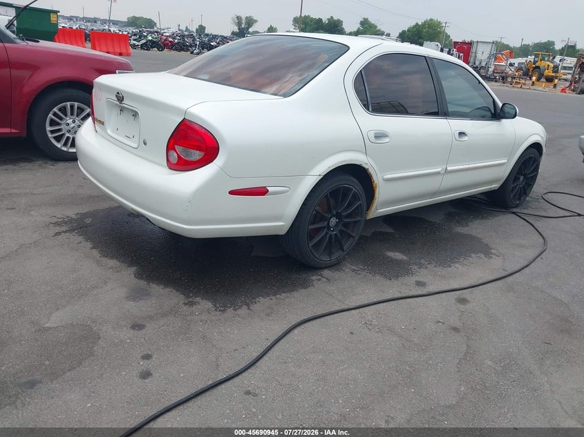 2001 NISSAN MAXIMA auction photo 4