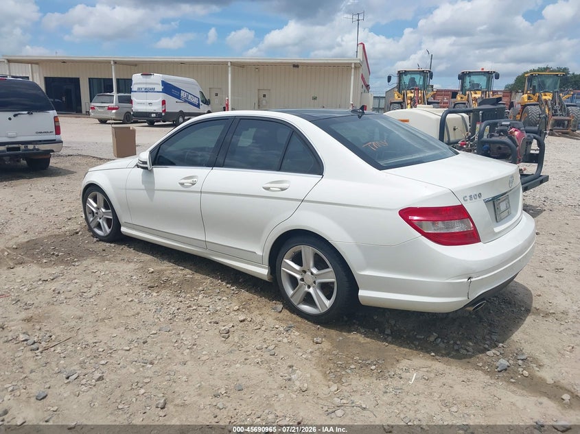 2011 MERCEDES-BENZ C 300 auction photo 3