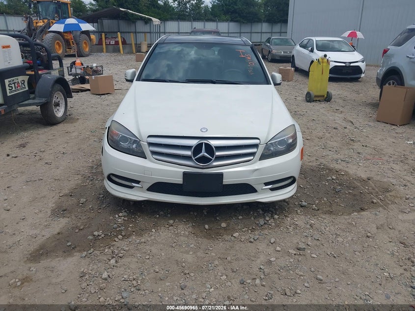 2011 MERCEDES-BENZ C 300 auction photo 6