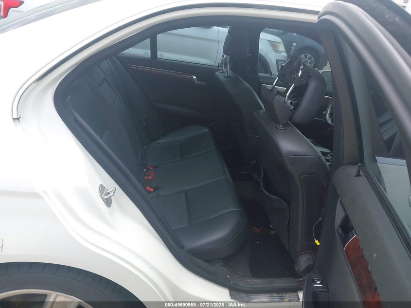 2011 MERCEDES-BENZ C 300 auction photo 8